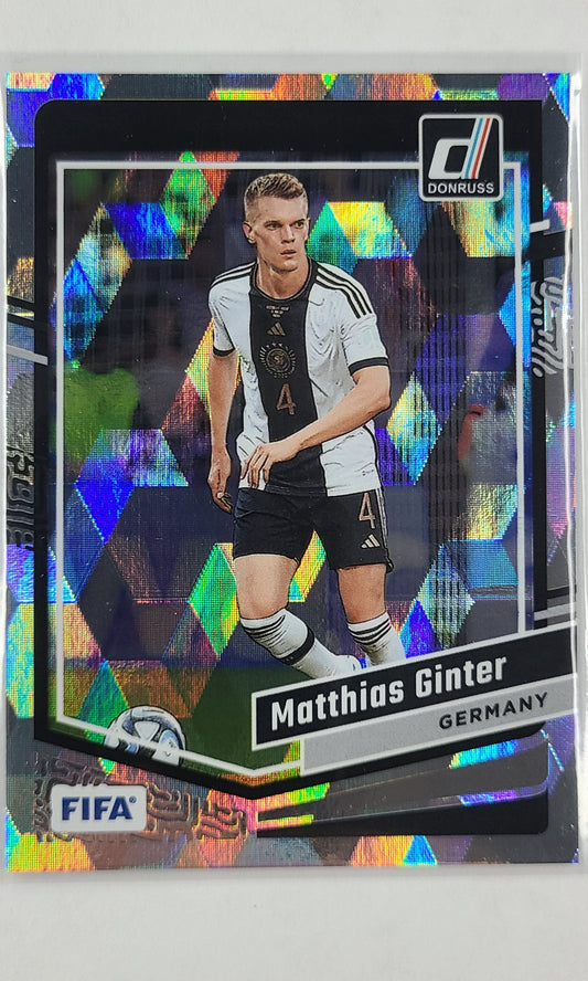 23 Panini Donruss Soccer - #29 Matthias Ginter (Cubic)